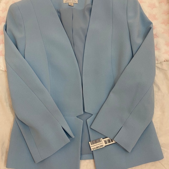 blazer - Picture 3 of 6